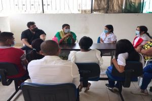 Comunidad de San Vicente y autoridades buscan solución para el regreso a clases